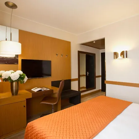 Starhotels Tourist Hotel