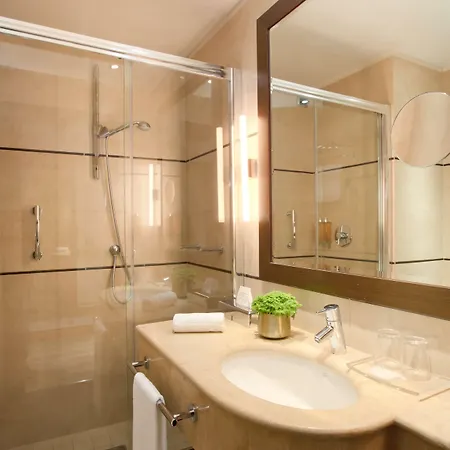 Starhotels Tourist Mediolan