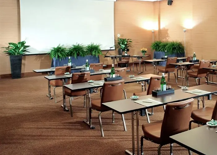 Starhotels Tourist فندق ميلان