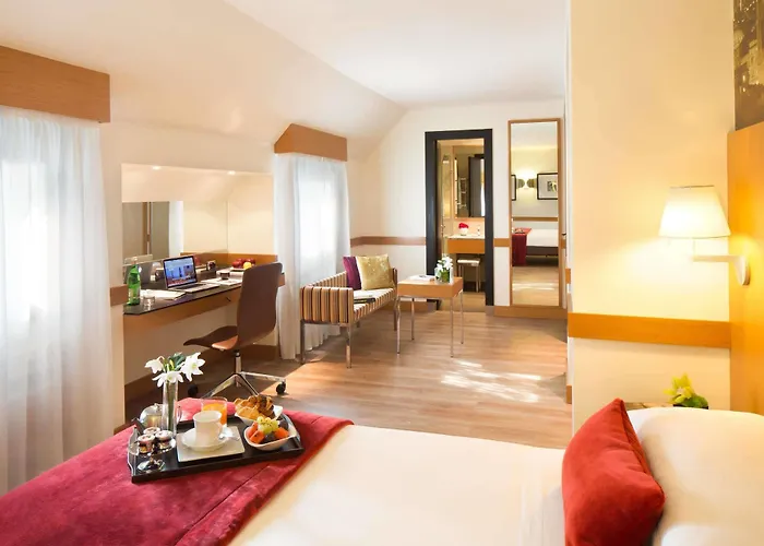 فندق Starhotels Tourist 4*