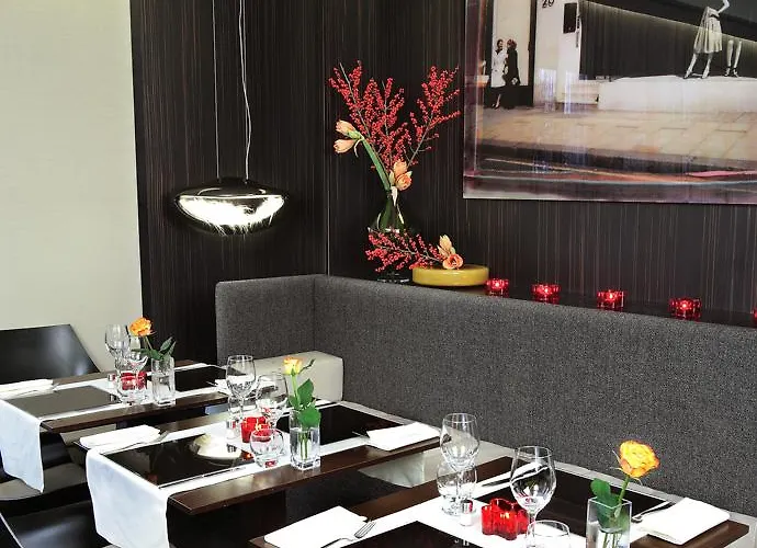 فندق Starhotels Tourist ميلان