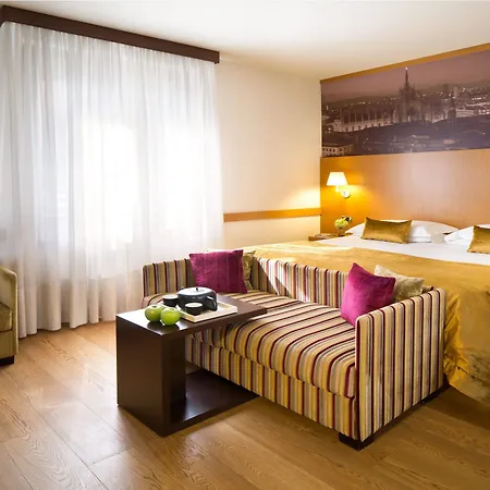 Hotel Starhotels Tourist 4*